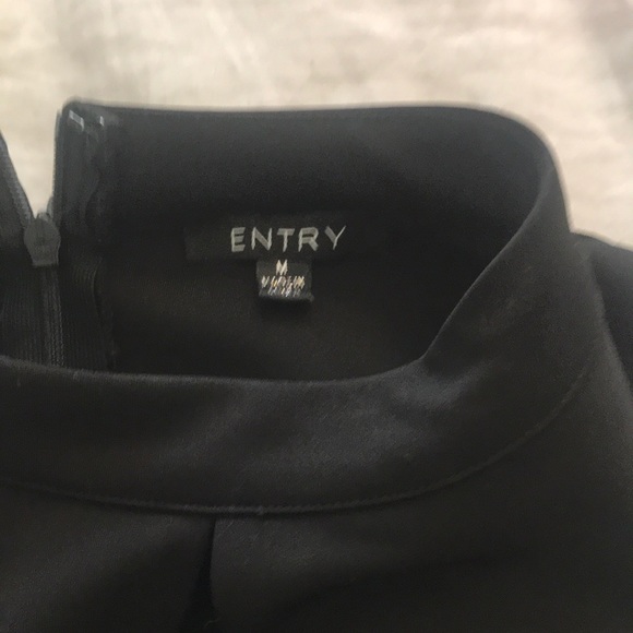 Dress size medium - Picture 3 of 5